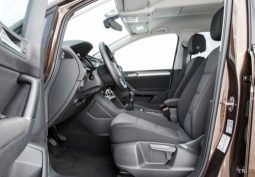 										VOLKSWAGEN Touran 2.0 TDI 150 DSG7 7pl VW Edition full									