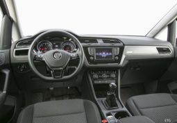 										VOLKSWAGEN Touran 2.0 TDI 150 DSG7 7pl VW Edition full									