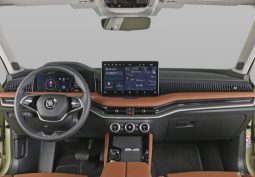 										SKODA Superb Berline 2.0 TDI 150 ch SCR DSG7 Laurin & Klement full									