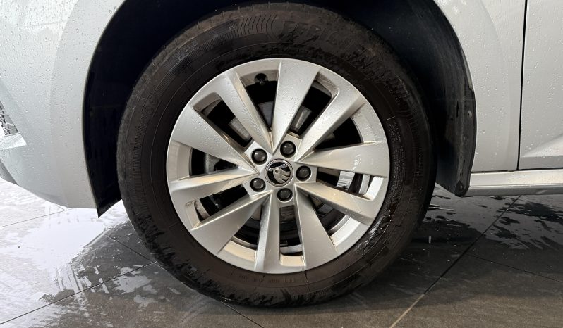 								SKODA Kamiq 1.0 TSI Evo 110 ch BVM6 Ambition full									