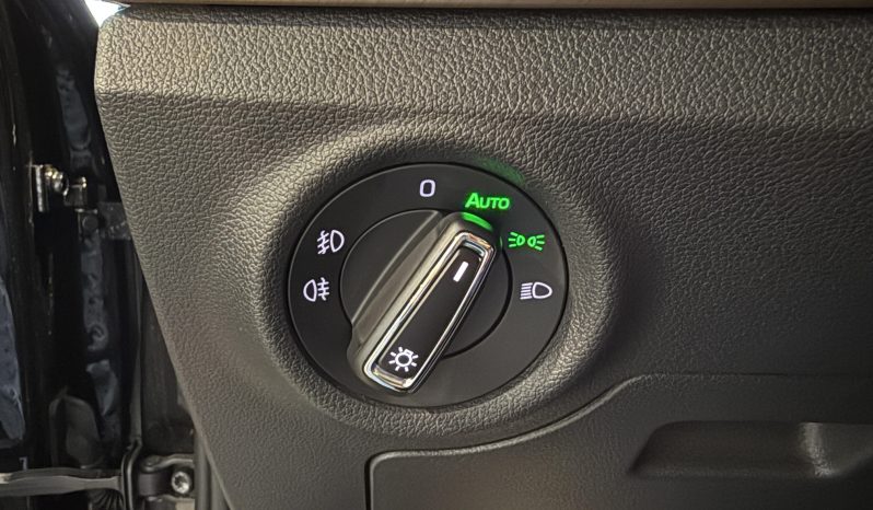 								SKODA Kamiq 1.0 TSI Evo 110 ch BVM6 Style full									