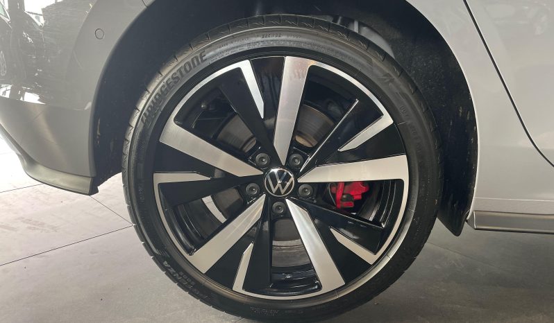 								VOLKSWAGEN Golf 1.5 eHybrid 272 DSG6 GTE full									