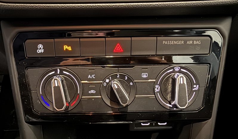 								VOLKSWAGEN T-Cross 1.0 TSI 95 Start/Stop BVM5 Life Tech full									