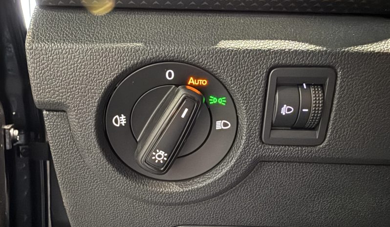 								VOLKSWAGEN T-Cross 1.0 TSI 95 Start/Stop BVM5 Life Tech full									