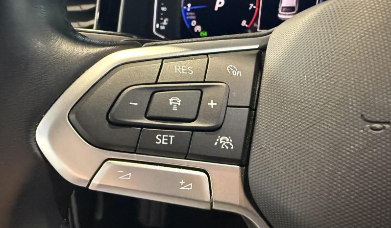 								VOLKSWAGEN Taigo 1.0 TSI 110 DSG7 R-Line full									