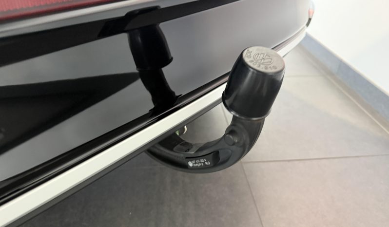 								VOLKSWAGEN Taigo 1.0 TSI 110 DSG7 R-Line full									