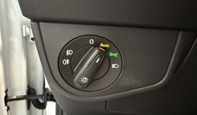 								VOLKSWAGEN Taigo 1.0 TSI 110 DSG7 R-Line full									