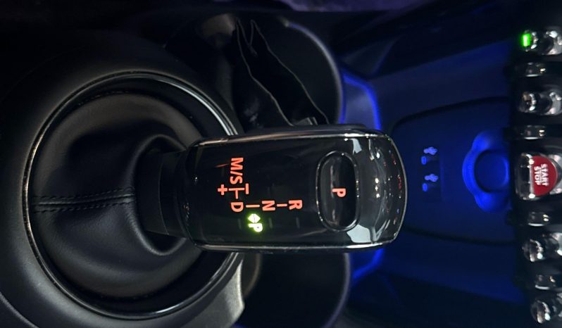 								MINI Hatch 3 Portes Cooper 136 ch BVA7 Edition 60 Years full									