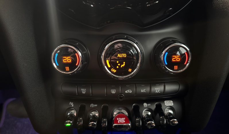 								MINI Hatch 3 Portes Cooper 136 ch BVA7 Edition 60 Years full									