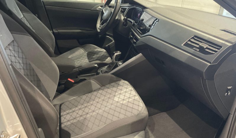 								VOLKSWAGEN TAIGO 1.0 TSI 115 CH DSG7 R LINE full									