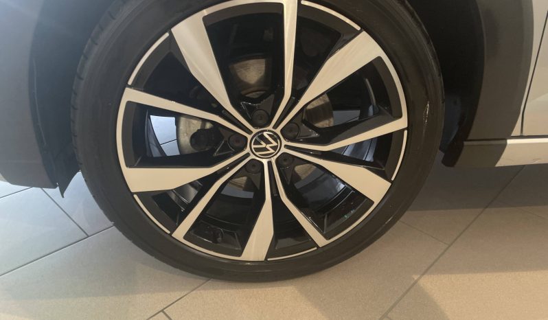 								VOLKSWAGEN TAIGO 1.0 TSI 115 CH DSG7 R LINE full									