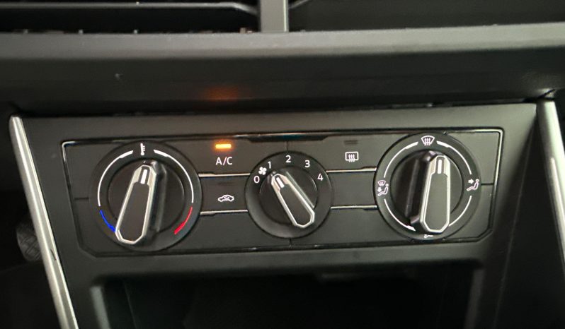 								VOLKSWAGEN Taigo 1.0 TSI 110 BVM6 Life full									