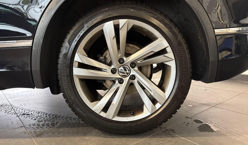 								VOLKSWAGEN Tiguan 2.0 TDI 150ch DSG7 R-Line full									