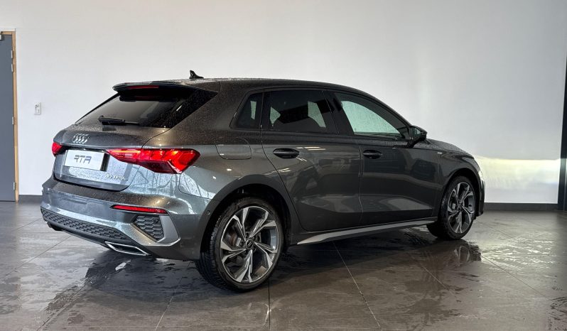 								AUDI A3 Sportback 40 TFSIe 204 S tronic 6 S Line full									