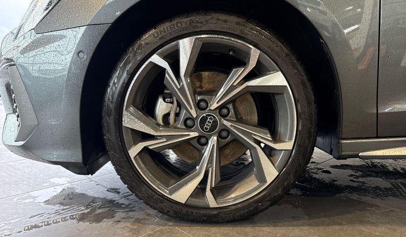 								AUDI A3 Sportback 40 TFSIe 204 S tronic 6 S Line full									