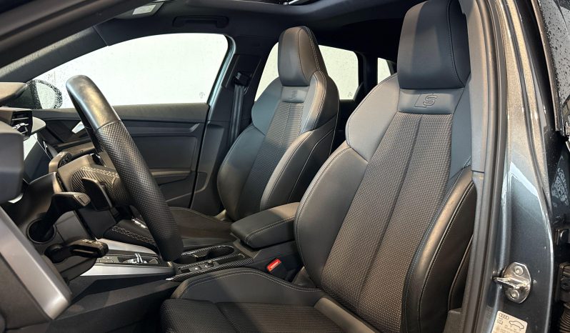 								AUDI A3 Sportback 40 TFSIe 204 S tronic 6 S Line full									