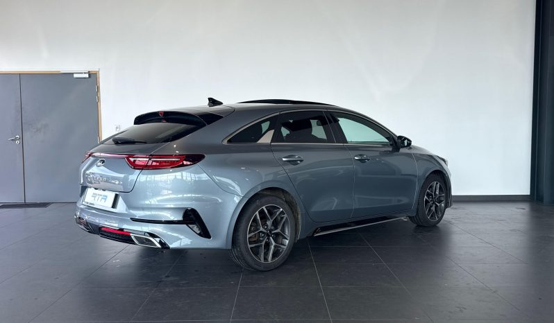 								KIA PROCEED 1.6 CRDi 136 ch ISG DCT7 GT Line full									