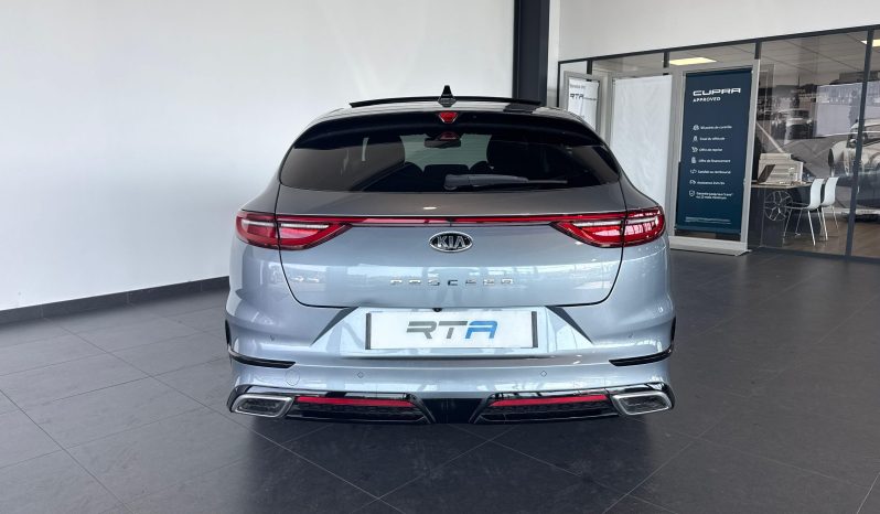 								KIA PROCEED 1.6 CRDi 136 ch ISG DCT7 GT Line full									