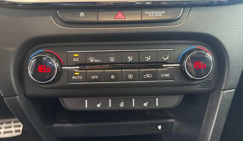 								KIA PROCEED 1.6 CRDi 136 ch ISG DCT7 GT Line full									