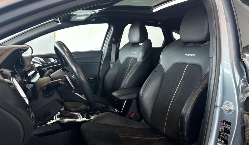 								KIA PROCEED 1.6 CRDi 136 ch ISG DCT7 GT Line full									