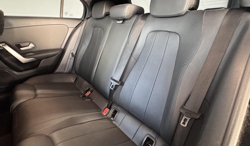 								MERCEDES Classe A 180 d 7G-DCT Business Line full									
