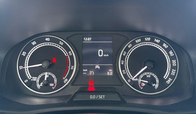 								SKODA Fabia 1.0 MPI 65 ch BVM5 Ambition full									