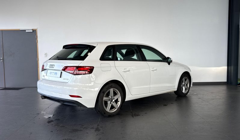 								AUDI A3 Sportback 30 TDI 116 A3 full									