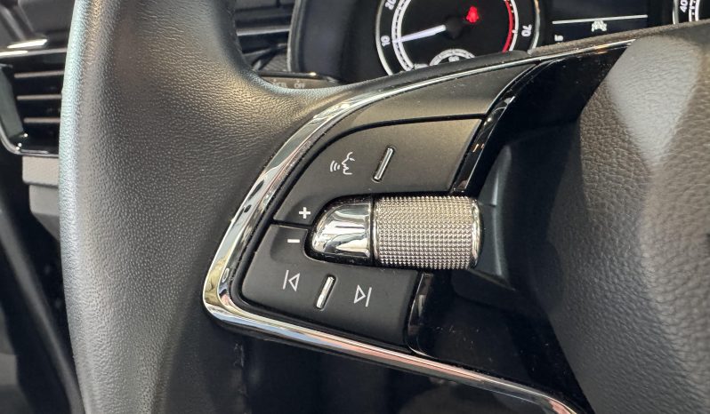 								SKODA Kamiq 1.0 TSI Evo 110 ch BVM6 Ambition full									