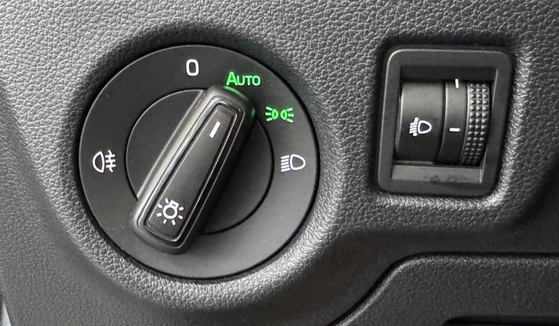 								SKODA Kamiq 1.0 TSI Evo 110 ch BVM6 Ambition full									