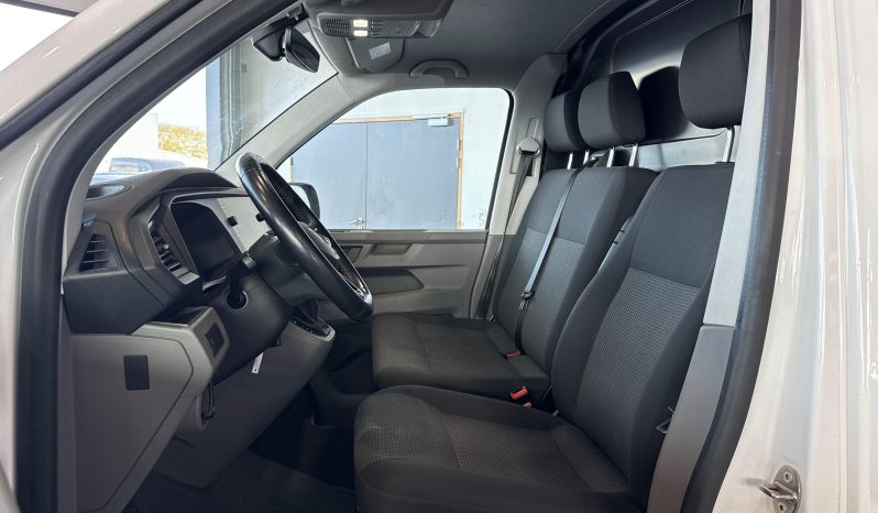 								VOLKSWAGEN UTILITAIRES TRANSPORTER 6.1 VAN L1H1 2.0 TDI 198 DSG7 EDITION full									