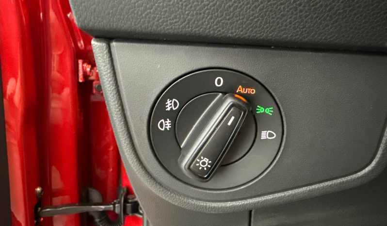 								VOLKSWAGEN Polo 1.0 TSI 95 S&S BVM5 R-Line full									