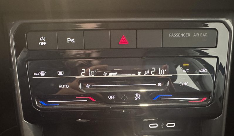 								VOLKSWAGEN T-Cross 1.0 TSI 110 Start/Stop DSG7 R-Line Tech full									