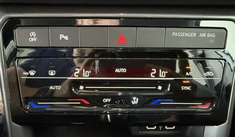 								VOLKSWAGEN T-Cross 1.0 TSI 110 Start/Stop DSG7 R-Line Tech full									