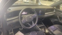 										VOLKSWAGEN Tayron 1.5 eHybrid 204ch DSG6 5pl R-Line Edition full									