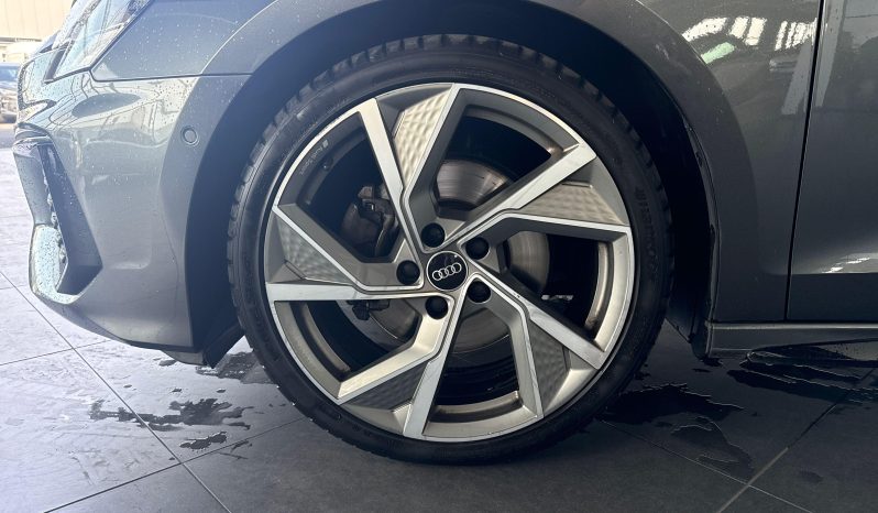 								AUDI A3 Sportback 35 TDI 150 S tronic 7 S Line full									