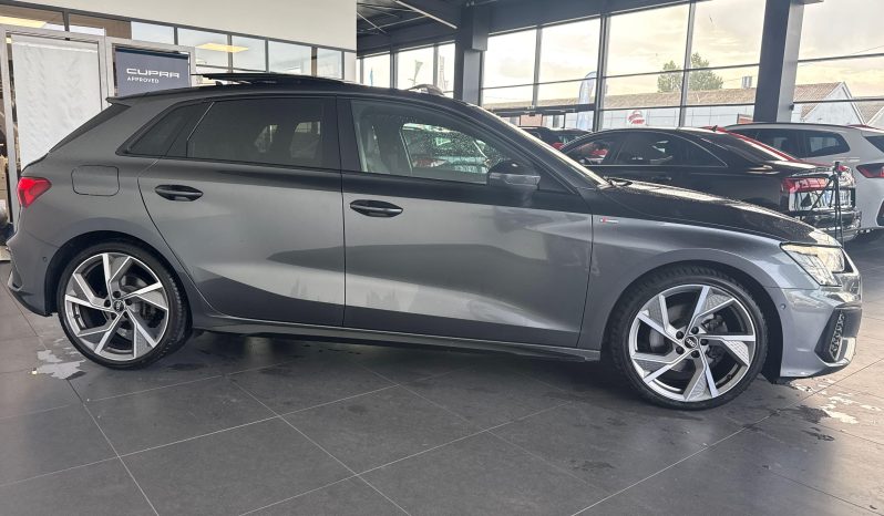 								AUDI A3 Sportback 35 TDI 150 S tronic 7 S Line full									