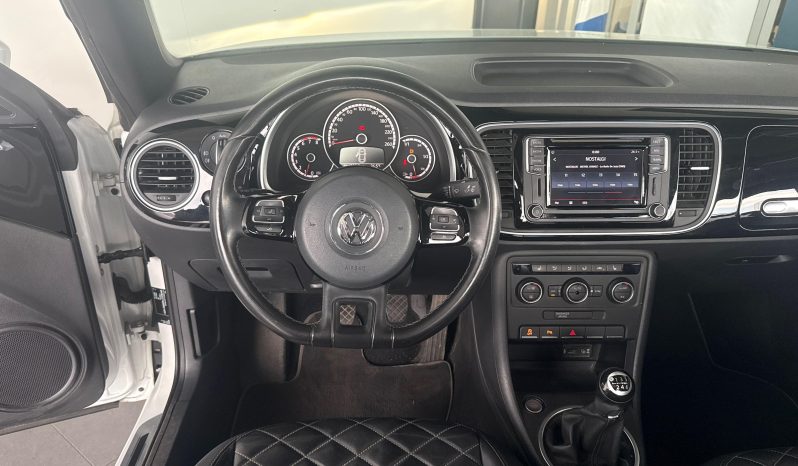 								VOLKSWAGEN Coccinelle Cabriolet 1.2 TSI 105 Série spéciale Couture full									