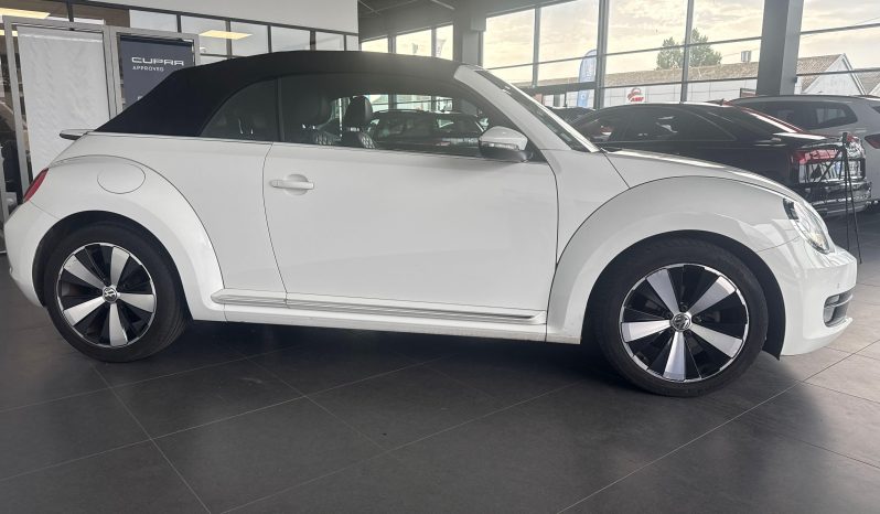 								VOLKSWAGEN Coccinelle Cabriolet 1.2 TSI 105 Série spéciale Couture full									