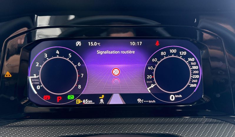								VOLKSWAGEN Golf 1.5 eTSI OPF 150 DSG7 R-Line 1st full									