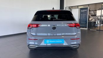 VOLKSWAGEN Golf 1.5 eTSI OPF 130 DSG7 Active