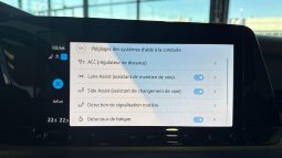 										VOLKSWAGEN Golf 1.5 eTSI OPF 130 DSG7 Active full									