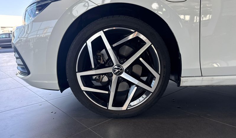 								VOLKSWAGEN Golf 1.4 Hybrid Rechargeable OPF 204 DSG6 Style full									