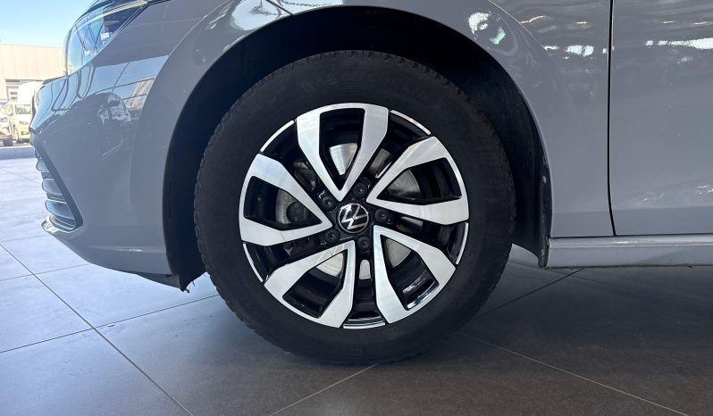 								VOLKSWAGEN Golf 1.5 eTSI OPF 130 DSG7 Active full									