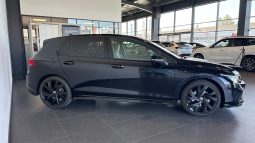 										VOLKSWAGEN Golf 1.5 eTSI OPF 150 DSG7 R-Line 1st full									