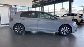 VOLKSWAGEN Golf 1.5 eTSI OPF 130 DSG7 Active