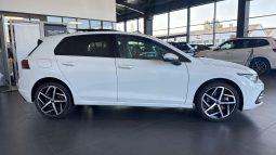 										VOLKSWAGEN Golf 1.4 Hybrid Rechargeable OPF 204 DSG6 Style full									
