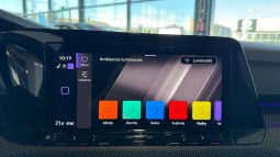 										VOLKSWAGEN Golf 1.5 eTSI OPF 150 DSG7 R-Line 1st full									