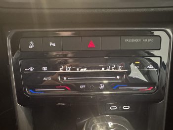 VOLKSWAGEN T-Cross 1.0 TSI 110 Start/Stop DSG7 R-Line Tech