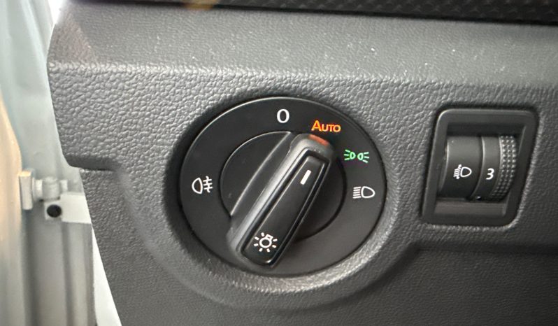 								VOLKSWAGEN T-Cross 1.0 TSI 95 Start/Stop BVM5 Life Tech full									