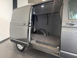 										VOLKSWAGEN UTILITAIRES TRANSPORTER 6.1 VAN L1H1 2.0 TDI 110 BVM5 BUSINESS full									